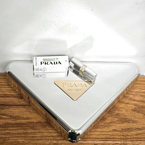 PRADA BEAUTY MONOCHROME CLUTCH & MONOCHROME LIPSTICK (P56) - Picture 1 of 12